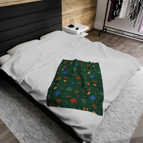 Hogwarts Slytherin House Blanket - Fandom-Made