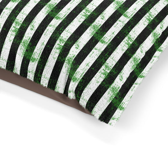 He's Back Pet Bed - Fandom-Made