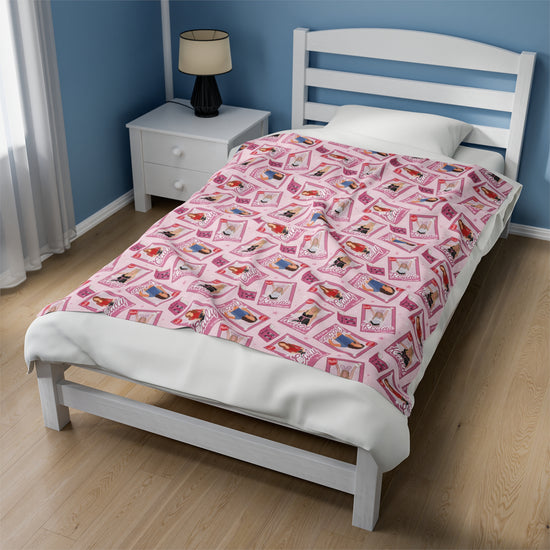 The Plastics Blanket - Fandom-Made