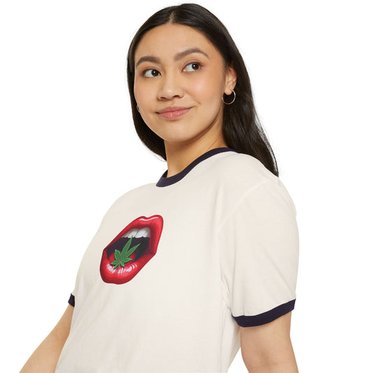 Weed My Lips T-Shirt - Fandom-Made