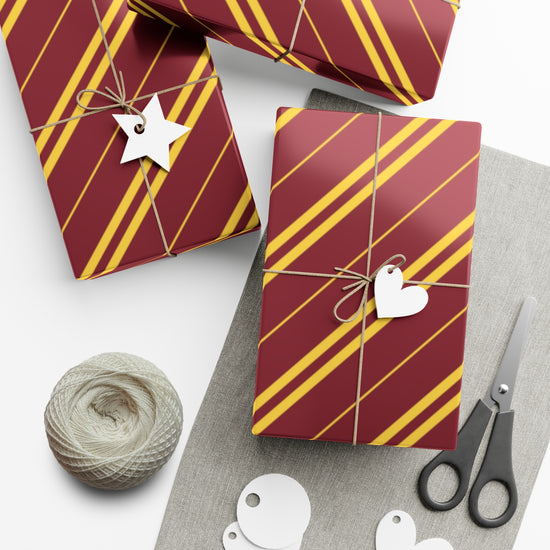 Gryffindor Gift Wrap Paper - Fandom-Made