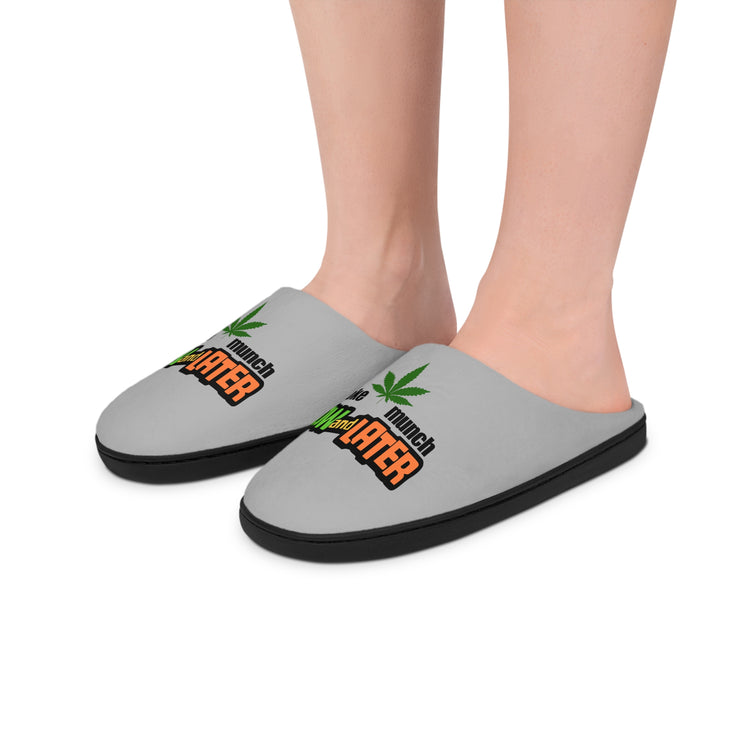 Smoke Now Munch Later Men's Slippers - Fandom-Made