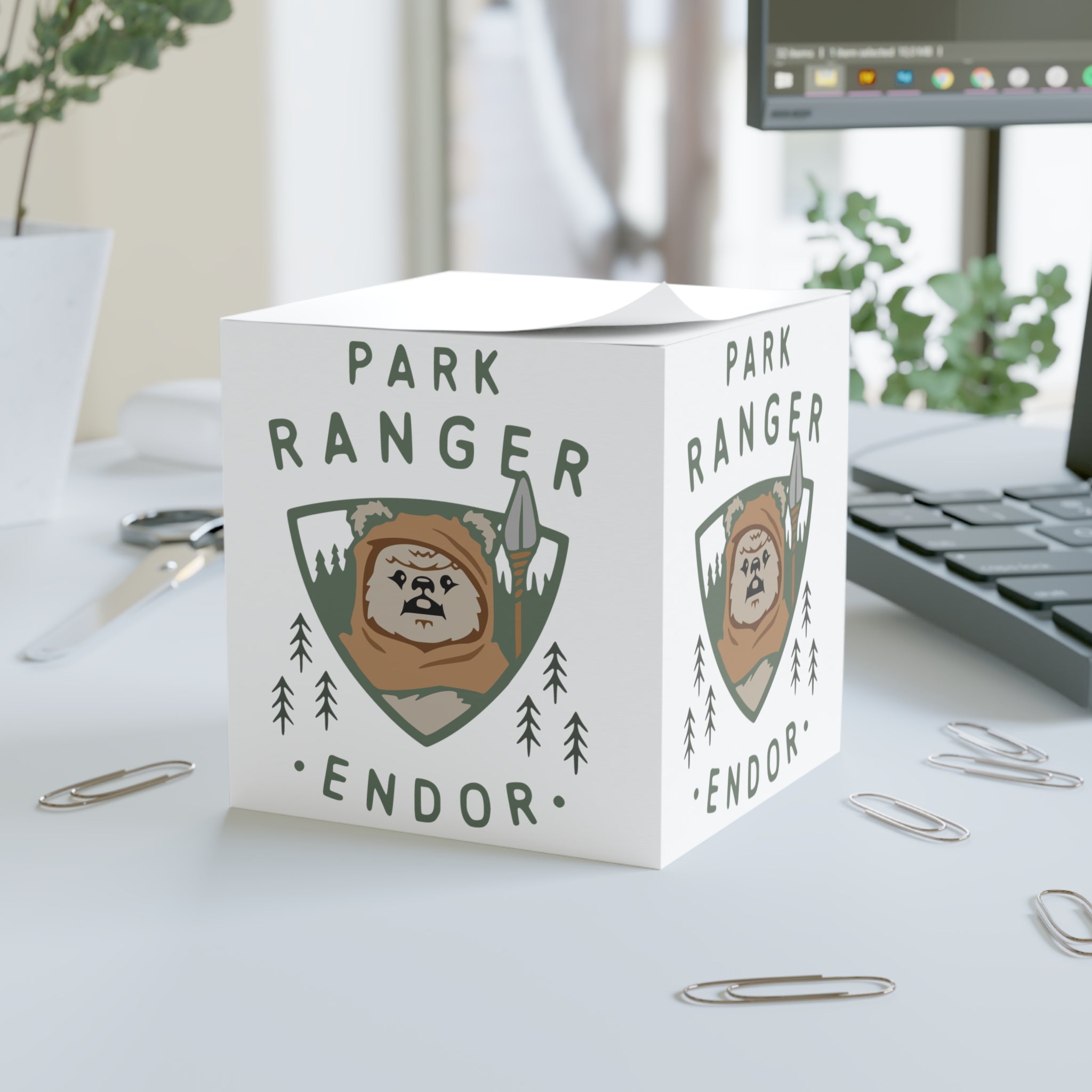 Endor Park Ranger Note Cube – Fandom-Made