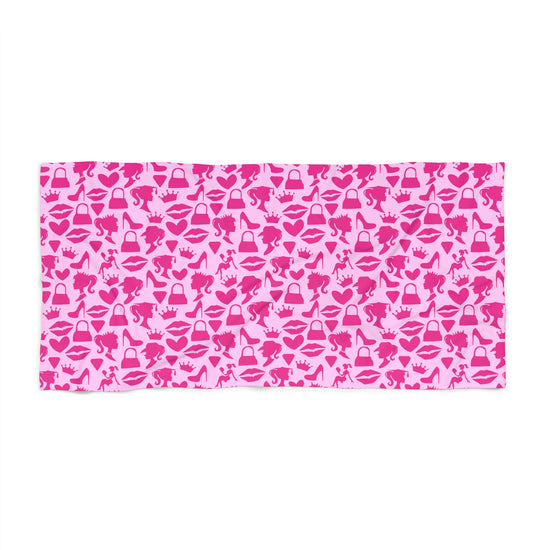 Girlie Doll Beach Towel - Fandom-Made