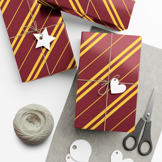 Gryffindor Gift Wrap Paper - Fandom-Made