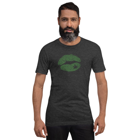 Pot Lips Unisex T-Shirt - Fandom-Made