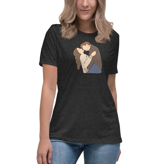Edward and Bella Prom Kiss Women's Relaxed T-Shirt - Fandom-Made