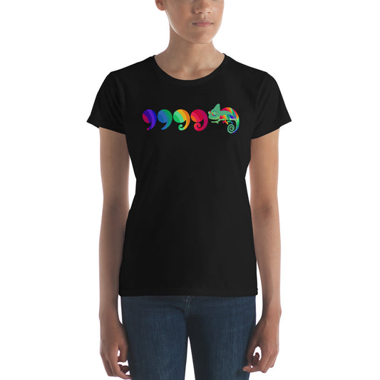 Comma Comma Comma Chameleon Women's T-Shirt - Fandom-Made